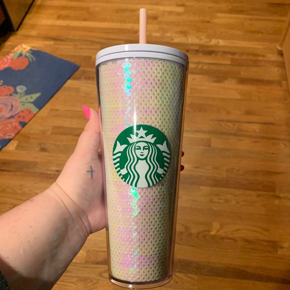 Brand New Starbucks Holiday 2020 Sequin Tumbler
